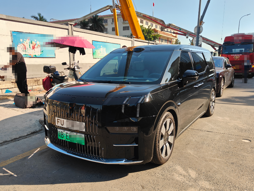 立足湾区，智联港莞——东莞市宏*建设发展有限公司成功获批深圳